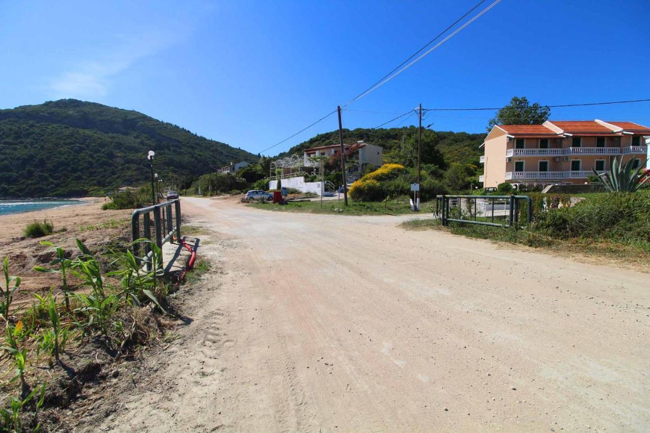 House Dimitri Agios Georgios Pagoi Corfu Apartment Агиос Георгиос Пагон Екстериор снимка